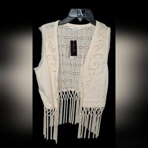 Miss Me Vest with fringe, cream color, Size Large, NWT